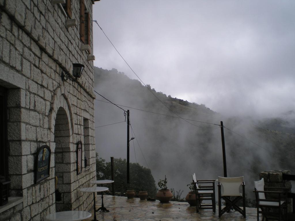 Hotel Petradi 1873 Kalarítai Esterno foto