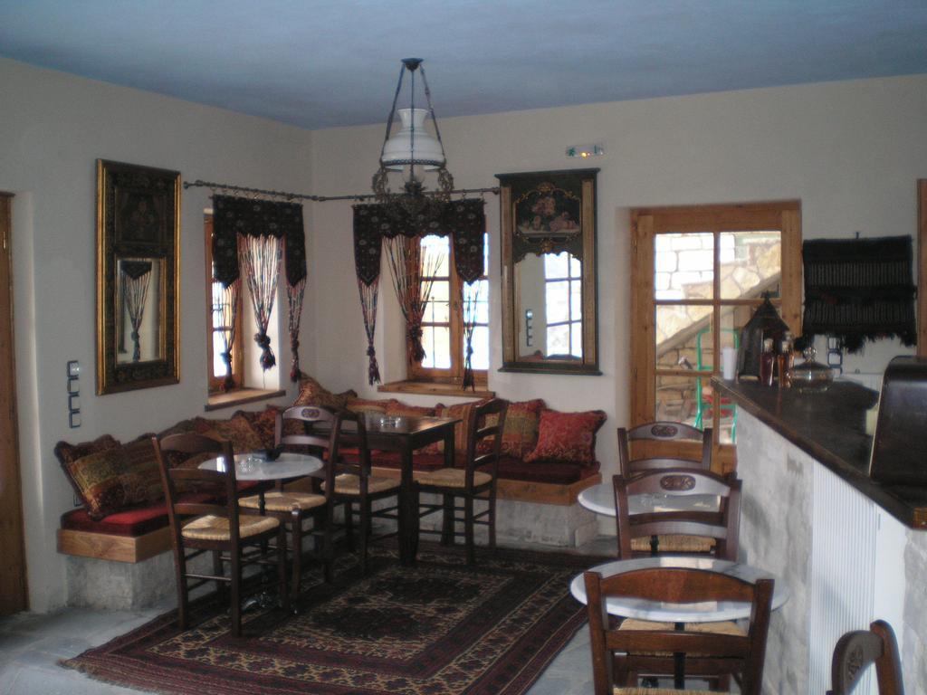 Hotel Petradi 1873 Kalarítai Esterno foto